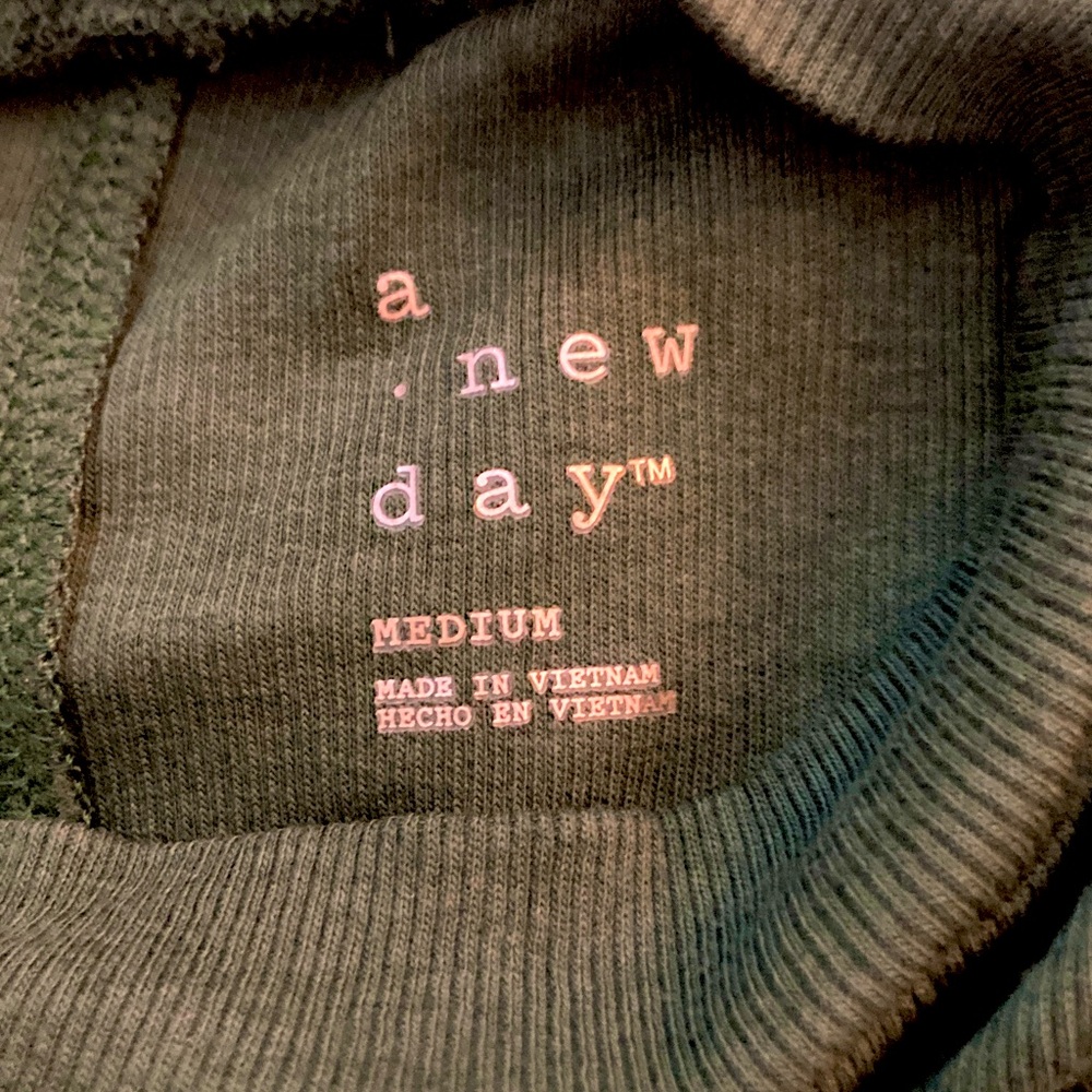 Elbow Sleeve Mock Turtleneck T-Shirt - A New Day - Picture 2 of 2